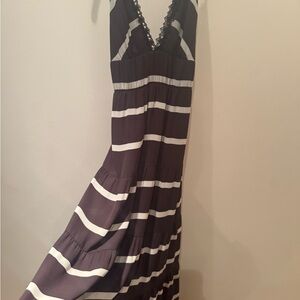 Alice + Olivia black/brown Maxi Sundress Sleeveless V-Neck. Size 10.